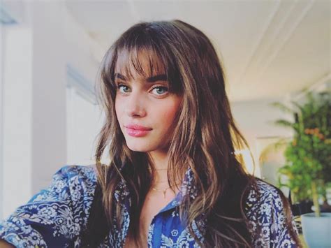 Victorias Secret Models Update Their Bombshell Hair With Bangs Vogue Hair Styles