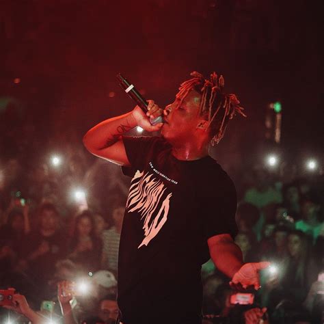 It finds juice speaking on the general topics of drug use, making money and stealing someone's girl. Pin by Ash 💰💞 on Juice wrld ️ | Juice, Trippie redd, Rapper