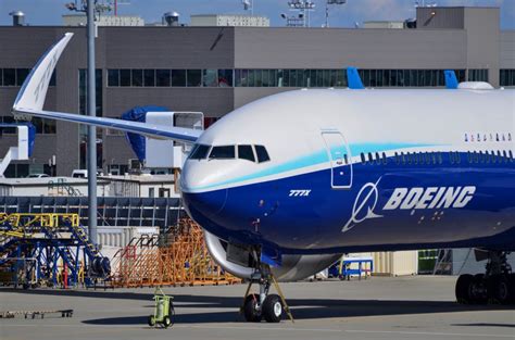 How The 777xs Folding Wing Tips Work The Air Current