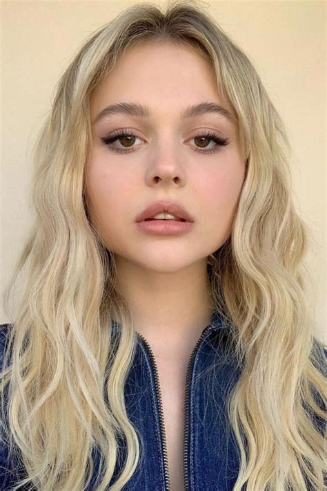 Emily Alyn Lind Profile Images — The Movie Database Tmdb