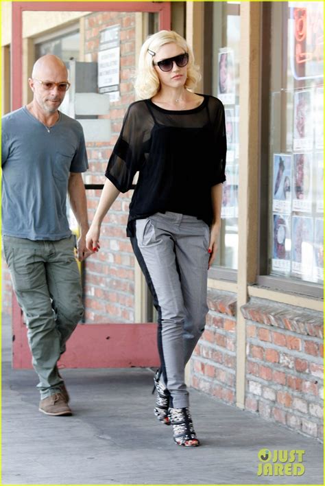 Gwen Stefani Brings Her Style A Game To Her Appointment Photo 3340004