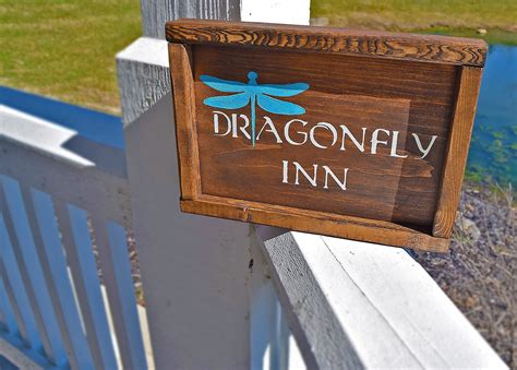 The independence inn and the dragonfly inn both have unique roles and throughout the series, lorelai gilmore works in stars hollow's bed and breakfast and as such the. Dragonfly Inn Gilmore Girls Sign Lorelai Gilmore Gift ...