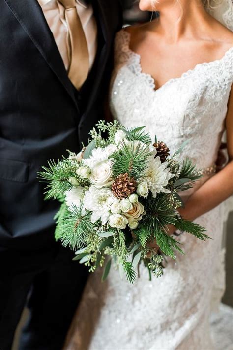 Rustic Wedding Bouquet In 2020 Winter Bridal Bouquets White Winter