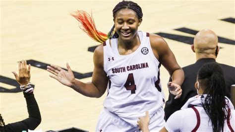 Women S College Basketball Power Rankings South Carolina Jumps To No Trails Only Top Ranked