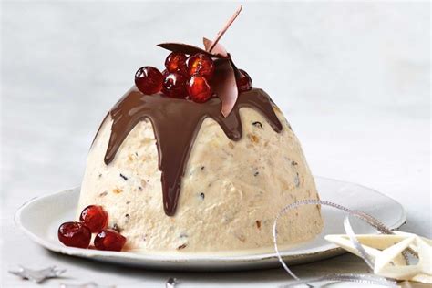 Top with maple syrup and chopped nuts, for extra sweetness and crunch. Christmas ice-cream cake