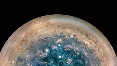 Monstrous Earth Sized Cyclones Detected On Jupiter