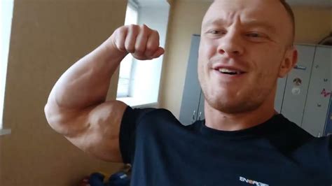 verbal muscle worship cocky alpha dominant muscle god ripped cash master shows his power