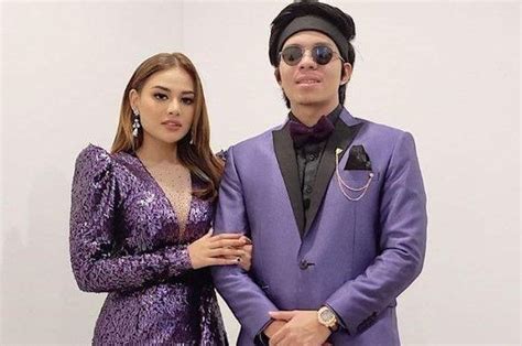Begini curahan hati sohwa halilintar, adik kedua atta halilintar saat sang kakak akan segera menikahi aurel hermansyah. Belum Menikah, Atta Halilintar dan Aurel Hermansyah Pergi ...