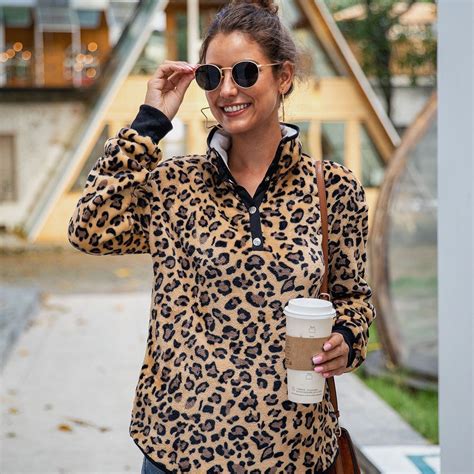 2019 Autumn Women Leopard Printed Pockets Turn Down Collar Hoodies Warm