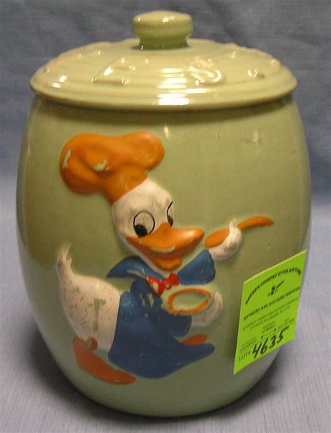 Donald Duck Cookie Jar By Walt Disney Prod