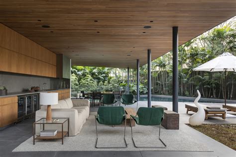 Indoor Outdoor Living Room With Outdoor Kitchen Interior Design Ideas