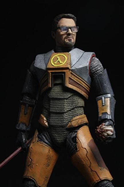 Neca Half Life Gordon Freeman Figure And Headcrab Plush The Toyark News