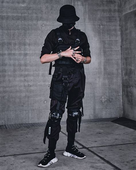 Techwear Outfit Tech Wear Aesthetic Techwear Outfit Cyberpunk Clothes