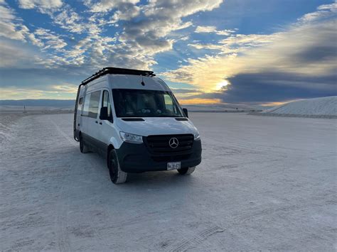 Van-tastic journey! – Fly By Night Life