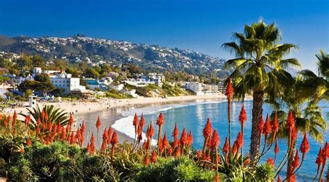 These 8 Spectacular Beach Towns Are Quintessential California