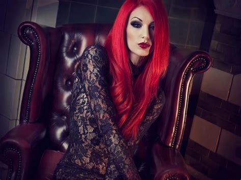 Ravishing Ruby Red Haired Vixens Red Hair Color Red Color Cervena Fox Gothic Beauty Pin Up