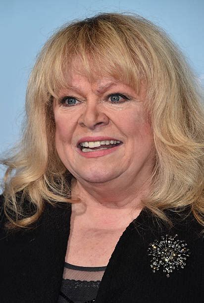 Sally Struthers Photos Images De Sally Struthers Getty Images