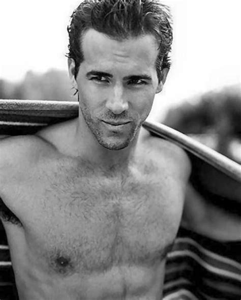 Ryan Reynolds Turns 36 Today Check Out Some Handsome Pics 24 Photos