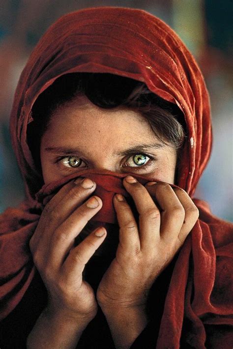 Afghan Girl Photo By Steve Mccurry 1984 Rpics
