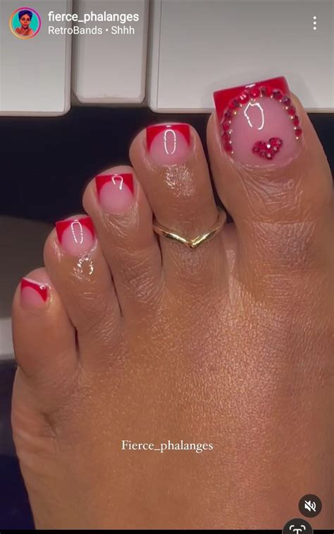 Pin By Crystal Doss On Grabbers In Gel Toe Nails Acrylic Toe