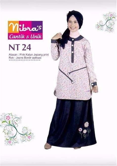 Desain baju brokat gamis yang simple dan cantik membuat model baju gamis brokat kombinasi ini sangat cocok digunakan untuk acara formal ataupun non formal. 30 Aplikasi Desain Baju Gamis