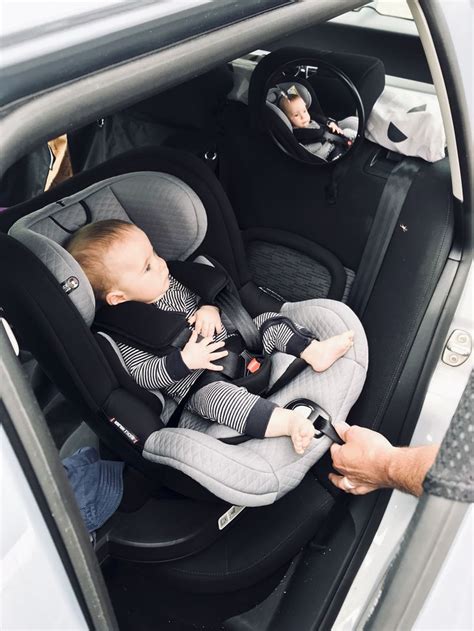 Read reviews and complaints about baby trend car seats, including safety features, sizing, comfort, models and more. review | Mountain Buggy safe rotate™ convertible car seat ...
