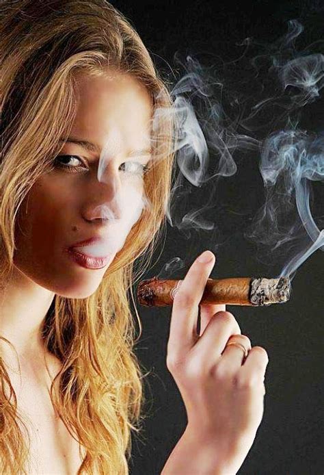 L Skavos Ilustrova Charlotte Bronte Sexy Man Cigar Selfie Kared