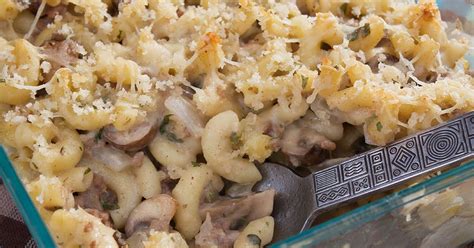 In the same saucepan, mix together the campbell's cream of mushroom soup, milk/water and gruyere cheese. 10 Best Macaroni and Cheese Cream of Mushroom Ground Beef ...