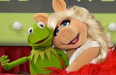 kermit piggy muppets quits confirm breakups consequenceofsound consequence