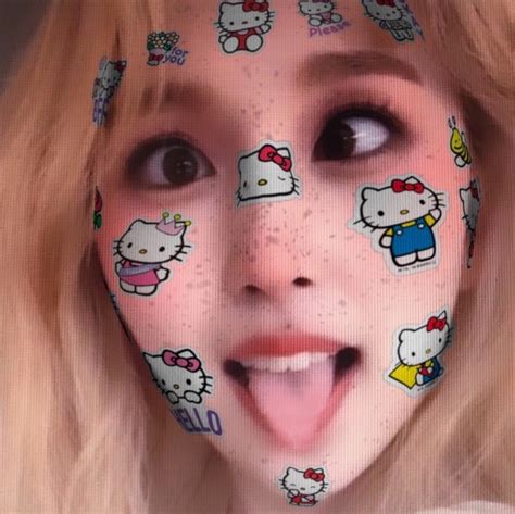 𝐂𝐎𝐍𝐅𝐔𝐒𝐈𝐎𝐍 Em 2020 Hello Kitty Meninas Emo Supergarota