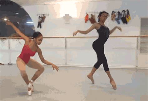 Chicago Multi Cultural Dance Center Shares Video Of Hiplet Hip Hop Ballet Dancers Metro News