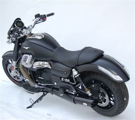 Join us as we travel to italy to visit the legendary moto guzzi factory. Moto Guzzi California 1400 Custom "THOR" - Actu Moto