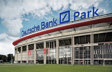 Wertpapiere handeln und geld anlegen mit unserem online broker. Partnerschaft mit Eintracht Frankfurt - Der Deutsche Bank ...
