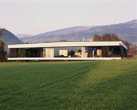 Modern Country House Suitable For Any Landscape Modern
