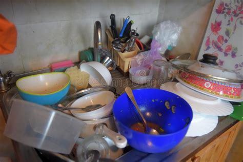 Pile Of Dirty Dishes Stock Photo Image Of Filthy Messy 126417100