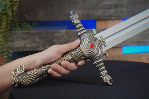 Espada Game Of Thrones Oathkeeper Brienne Sword Valyrian Steel