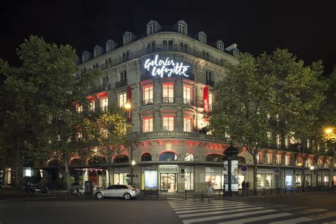 Fahion And Luxury Paris Famous Galeries Lafayette Metropolitan