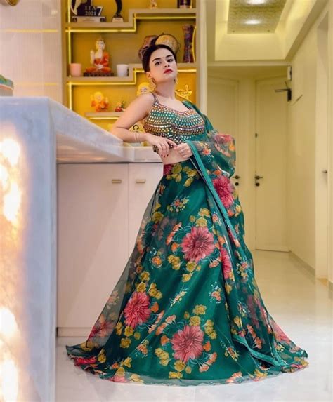 Avneet Kaur Looks Breathtaking In A Floral Embellished Green Lehenga Bollywood News