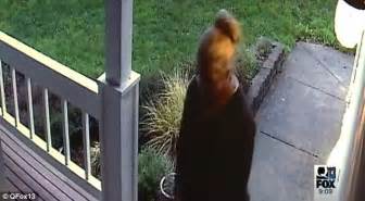 Package Thieves Caught On Tape Stealing Deliveries From Porches Daily Mail Online