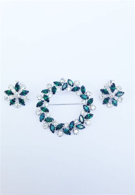 B David Emerald Green And Clear Rhinestone Brooch Pin And Earring Set