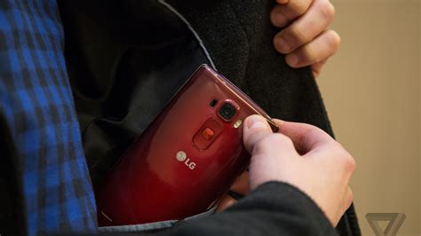 The G Flex 2 Is The First Great Curved Smartphone The Verge