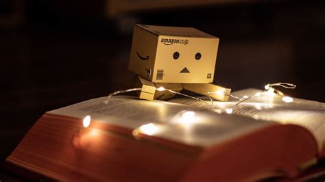 Danbo Canon Eos Danbo Little Boxes Lonely Guy Novelty Lamp Table