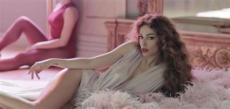 Eleni foureira / ελενη φουρεϊρα. Ελένη Φουρέιρα: No1 στην Ισπανία