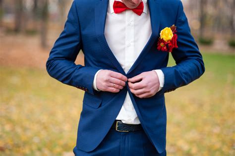Lapel Pins 101 Everything You Need To Know About Wearing