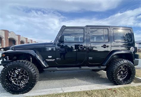 2011 Jeep Wrangler Unlimted 70th Anniversary With Custom Wheels And Tires