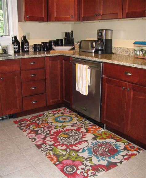 Finding the perfect kitchen rug will give your kitchen the inviting feel of a gathering space while a rug pad is another solution to help keep your rug in place, but for even more safety, choose a. Kitchen Floor Mats (Comfort and Ergonomic Type of Mats) in ...