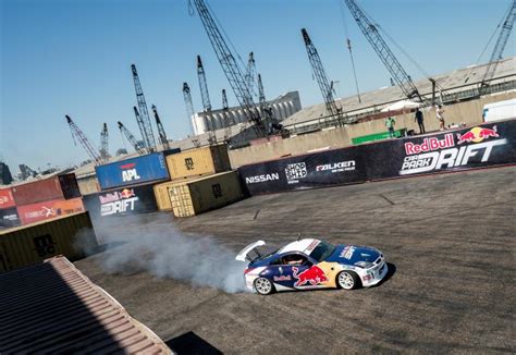 Red Bull Car Park Drift Final In Oman Q8 All In One The Blog
