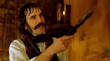 Bill The Butcher throwing knives - Gangs of New York - YouTube