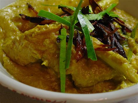 Ayam kampung betutu anda sedang mencari inspirasi resep ayam kampung betutu yang unik? Resep Masakan Gurih Indonesia: Opor Ayam Kampung