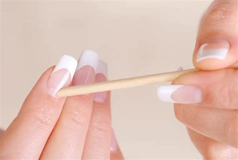 Why Do My Cuticles Itch Reasons And Solutions Nailrock